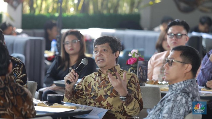 Hendra Gunawan, Direktur Teknik dan Linkungan Dirjen Minerba Kementerian ESDM dengan tema