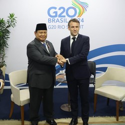 Prabowo Bertemu Macron Bahas Rafale hingga Kapal Selam