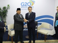 Prabowo Bertemu Macron Bahas Rafale hingga Kapal Selam