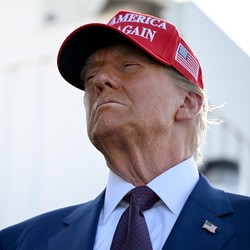 Huru-hara Baru Donald Trump, Kini Mau Caplok Terusan Panama