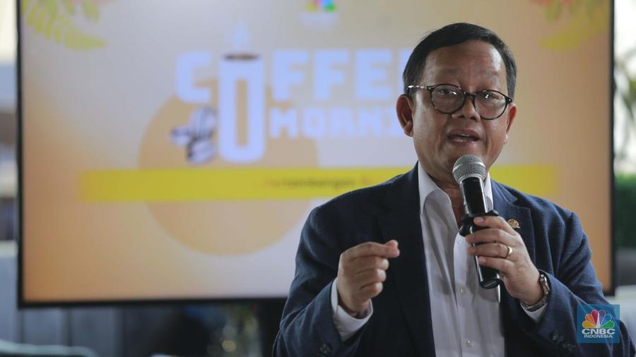 Sugeng Suparwoto, Wakil Ketua Komisi XII DPR RI di acara Coffee Morning, dengan tema 