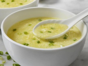5 Tips Membuat Sup Telur Seenak Buatan Restoran