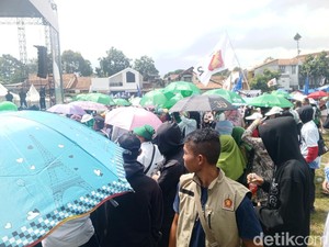 Antusiasme Loyalis Dony-Fajar Saat Kampanye Akbar di Tanjungsari
