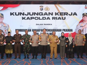 Kapolda Ingatkan Peran Penting TNI-Polri saat Kunjungan Kerja ke Rokan Hulu