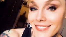 Otep Shamaya Pensiun dari Musik