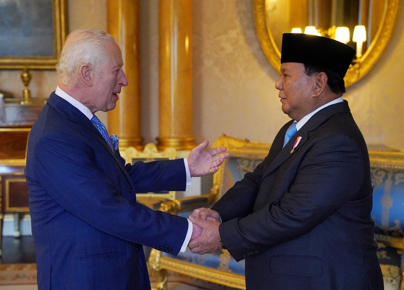 Presiden Prabowo Subianto menemui Perdana Menteri (PM) Keir Starmer di London, Inggris, Kamis (21/11/2024). (REUTERS/Mina Kim/Pool)