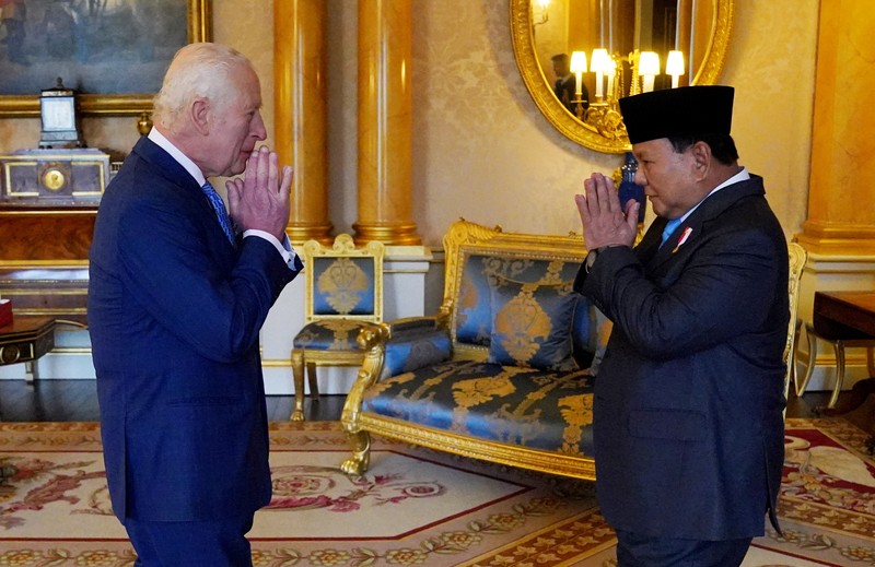 Presiden Prabowo Subianto menemui Perdana Menteri (PM) Keir Starmer di London, Inggris, Kamis (21/11/2024). (REUTERS/Mina Kim/Pool)