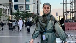 Inara Rusli Soal Pria yang Dipanggil Ayah oleh Anak saat Umrah