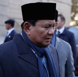 Momen Sri Mulyani Kedinginan di London, Prabowo Beri Perhatian