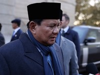 Momen Sri Mulyani Kedinginan di London, Prabowo Beri Perhatian
