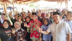 Dukungan Warga untuk Menangkan Teddy-Marjito di Pilkada OKU Terus Mengalir