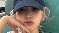Rekor! Rose Jadi Solois K-Pop Teratas di Chart Radio Billboard