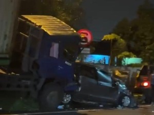 Kronologi Truk Tabrak 2 Mobil di Gerbang Tol Tanjung Mulia