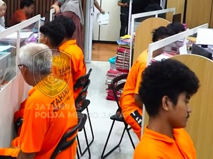 Ustaz Sakti Dibekuk Bareng 5 Rekan, Berperan Pelaku Hipnotis dan Spion