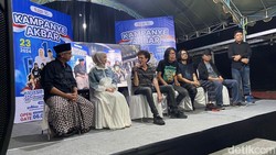 God Bless Titip Kemajuan Musik Rock Kota Kediri ke Vinanda-Gus Qowim