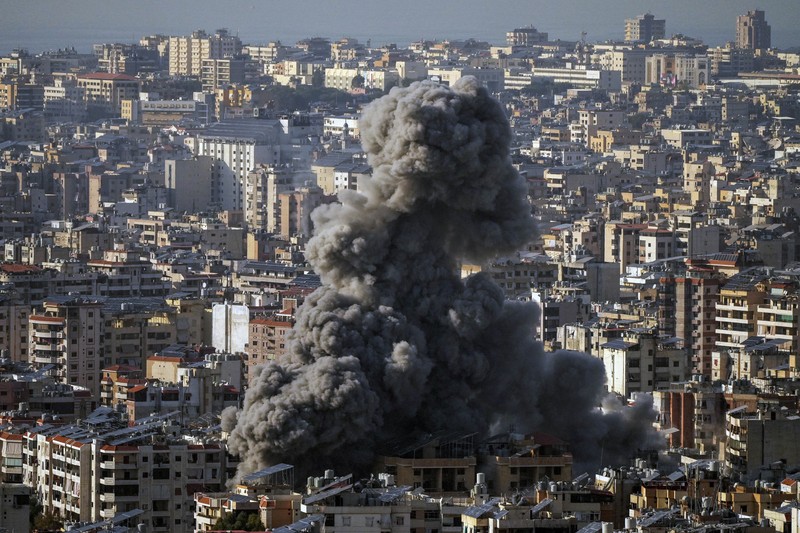 Lebanon Israel Smoke rises after an Israeli airstrike on Dahiyeh, in the southern suburb of Beirut, Lebanon, Saturday, Nov. 23, 2024. (AP Photo/Hassan Ammar)