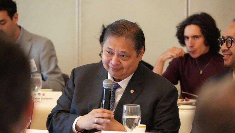 Menteri Koordinator Bidang Perekonomian Airlangga Hartarto, diundang sebagai pembicara kunci pada pertemuan Roundtable Luncheon yang diselenggarakan oleh US-ASEAN Business Council (US-ABC) di Washington D.C. pada Kamis (21/11). (Biro Pers Kemenko Perekonomian)