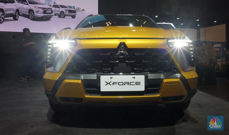 Suasana pameran otomotif Gaikindo Jakarta Auto Week (GJAW) 2024 di ICE BSD, Tangerang Selatan, Jumat (22/11/2024). Suasana pameran otomotif Gaikindo Jakarta Auto Week (GJAW) 2024 di ICE BSD, Tangerang Selatan, Jumat (22/11/2024). (CNBC Indonesia/Muhamad Sabki)