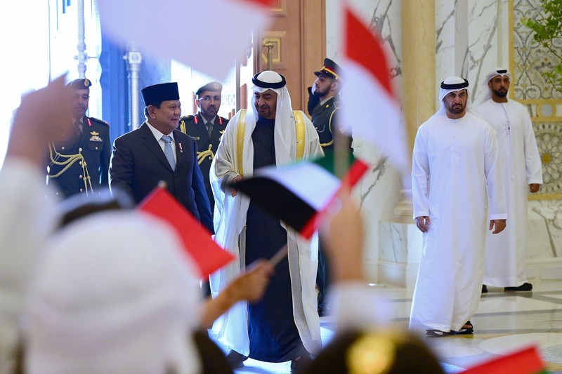 Presiden Prabowo Subianto disambut upacara kenegaraan di Qasr Al Watn, Abu Dhabi, Persatuan Emirat Arab (PEA), pada Sabtu, 23 November 2024. (Muchlis Jr - Biro Pers Sekretariat Presiden)