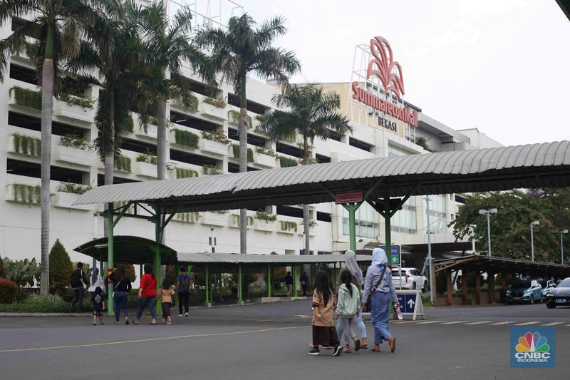 Pusat perbelanjaan atau mall yang dibangun di berbagai kawasan.di Kota Bekasi. (CNBC Indonesia/Tias Budiarto)