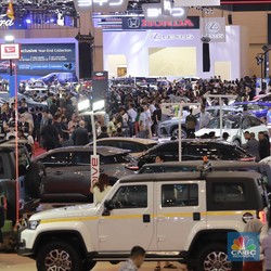 Penjualan Mobil Kalah dari 2023-Target Disunat, Model Baru Bermunculan
