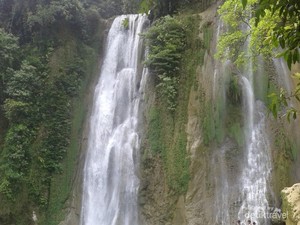 Curug Cikaso, Keindahan Alam yang Menghipnotis di Sukabumi