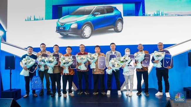 Mantap! VinFast Mulai Kirim Mobil Listrik VF 5 di Indonesia