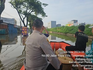 Banjir di Periuk Tangerang Akibat Tanggul Meluap, 204 Orang Mengungsi