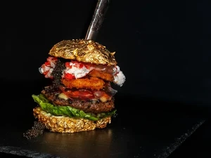 Wow! Burger Wagyu dan Jamur Truffle Ini Harganya Rp 79,7 Juta