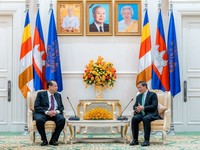Chairul Tanjung Bertemu PM Kamboja, Bicarakan Angkor Wat
