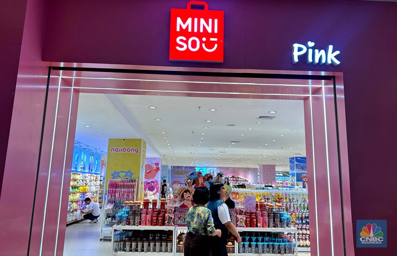 Miniso Pink Baru Buka di Transmart Cilandak. (CNBC Indonesia/Elga) Miniso Pink Baru Buka di Transmart Cilandak. (CNBC Indonesia/Elga)