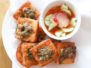 Resep Roti Goreng Ayam yang Renyah Untuk Camilan Sore