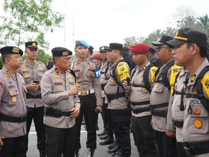 Brigjen Rahmadi Lepas 504 Personel Pengamanan Pilkada di Siak