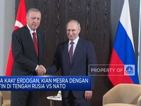 Video: 'Dua Kaki' Erdogan, Mesra Dengan Putin di Tengah Rusia Vs NATO