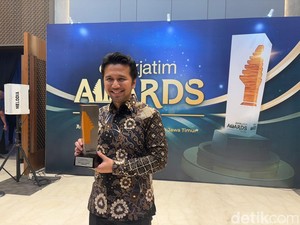 Raih detikJatim Awards Picu Emil Dardak Lebih Gigih Lagi Bina Generasi Muda