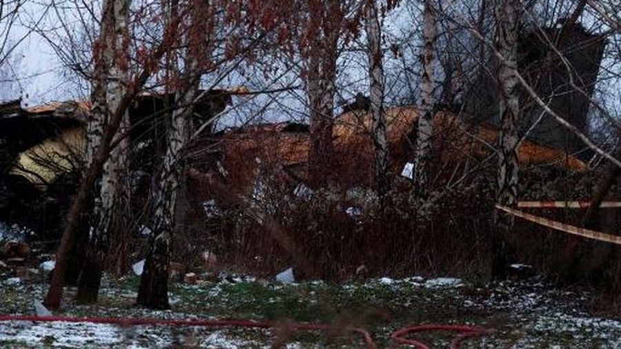 Smoke billows following a DHL cargo plane crash in Vilnius, Lithuania, November 25, 2024. REUTERS/Andrius Sytas