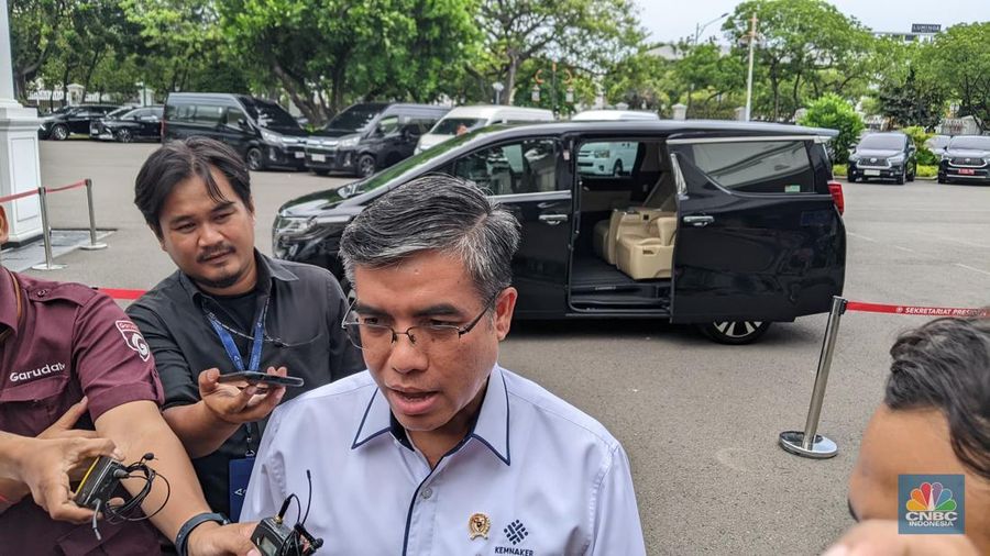 Menteri Ketenagakerjaan Yassierli. (վ/Emir Yanwardhana)