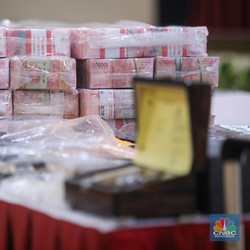 Bandar Judi Online China Ditangkap di Batam, Raup Rp 248 Miliar
