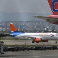 Pesawat Jet Rusia Terbakar di Bandara Turki, 95 Orang Dievakuasi