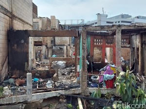 68 Rumah Hangus Terbakar di Jatinegara, Begini Kondisinya