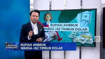 Video: Rupiah Fluktuatif, Warga +62 Timbun Dolar