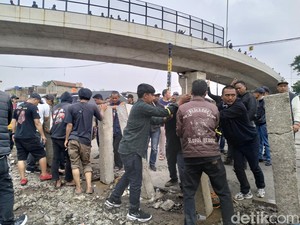 Respons BTP Bandung soal Aksi Bongkar Paksa di Perlintasan KA Ciroyom