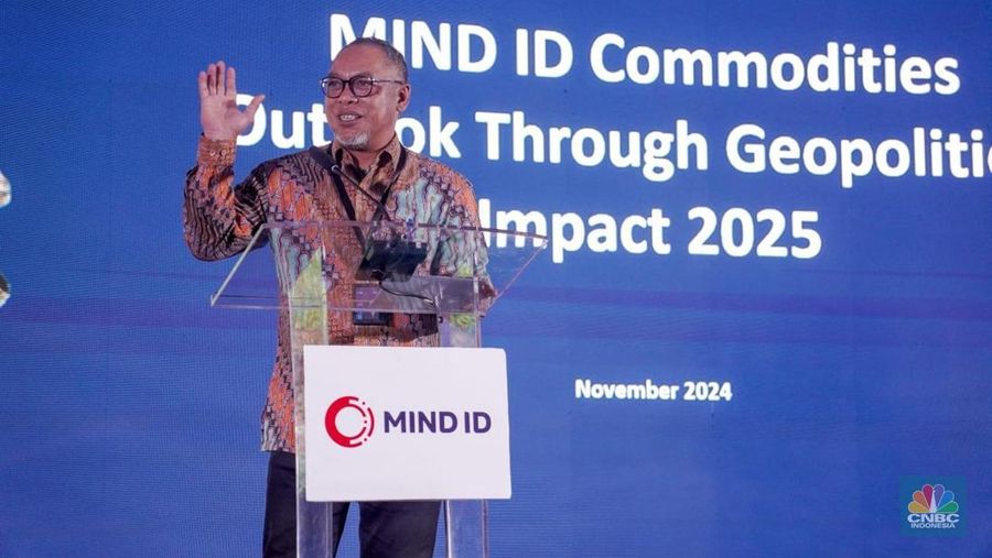 Direktur Portofolio dan Pengembangan Usaha MIND ID Dilo Seno Widagdo dalam MIND ID Commodities Outlook 2025 di Jakarta, Selasa (26/11/2024). Doc MIND ID