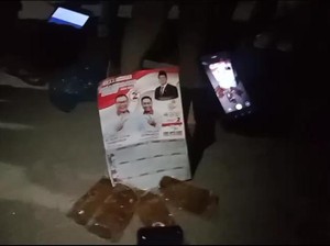 Warga Gerebek Rumah Ortu Camat di Deli Serdang Diduga Timbun Sembako Pilkada