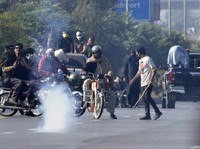 Lockdown Berujung Maut, Kerusuhan Pecah di Negara Ini-4 Tewas