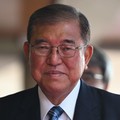 Pekerja Jepang 'Sujud Syukur', PM Perintahkan Naik Gaji Besar-besaran