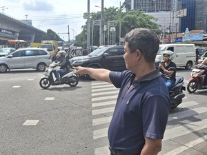 Warga Ceritakan Detik-detik Mencekam Truk Tabrak 6 Kendaraan di Slipi Jakbar