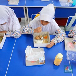 Program Makan Bergizi Gratis Pakai Menu Ikan, Begini Rencana Trenggono