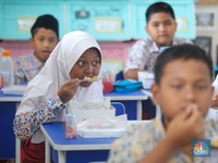 Program Makan Bergizi Gratis Prabowo-Gibran Resmi Dimulai Hari ini