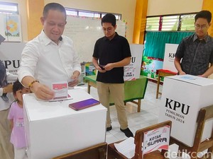 Arif Sugiyanto Nyoblos di TPS Panjer Kebumen Diiringi Hujan: Tanda Keberkahan